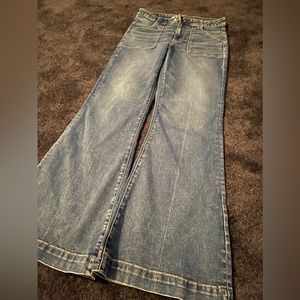 American eagle bell bottom jeans